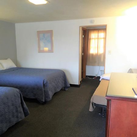 Hotel Blue Top Inn Stevens Point Buitenkant foto