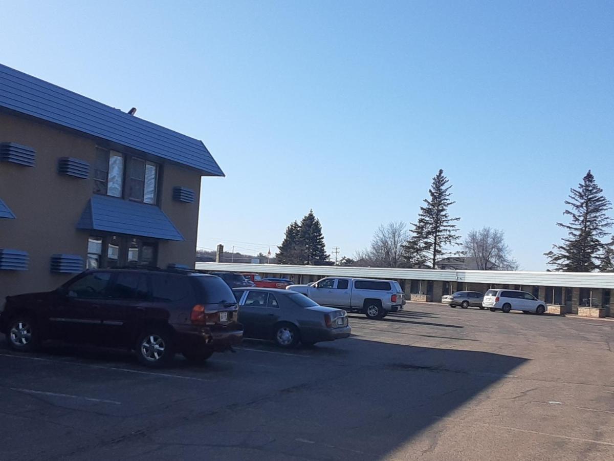 Hotel Blue Top Inn Stevens Point Buitenkant foto
