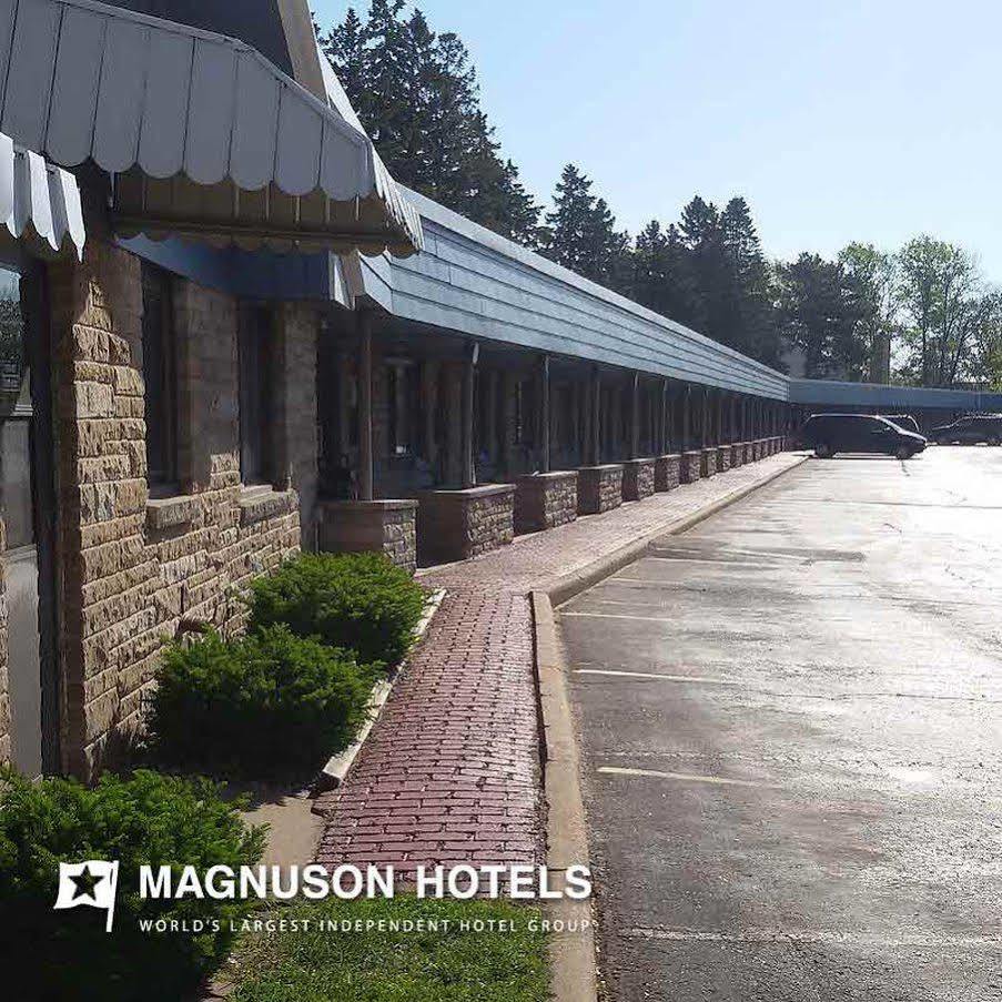 Hotel Blue Top Inn Stevens Point Buitenkant foto